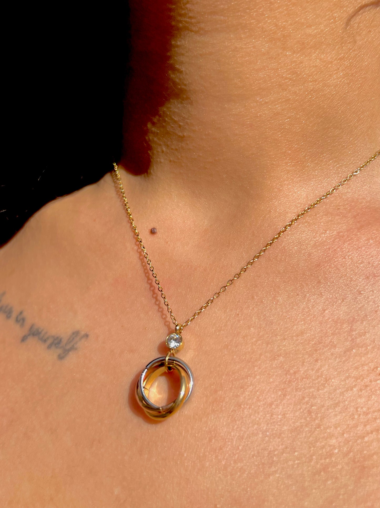 ✨ Intertwined Rings Necklace ✨