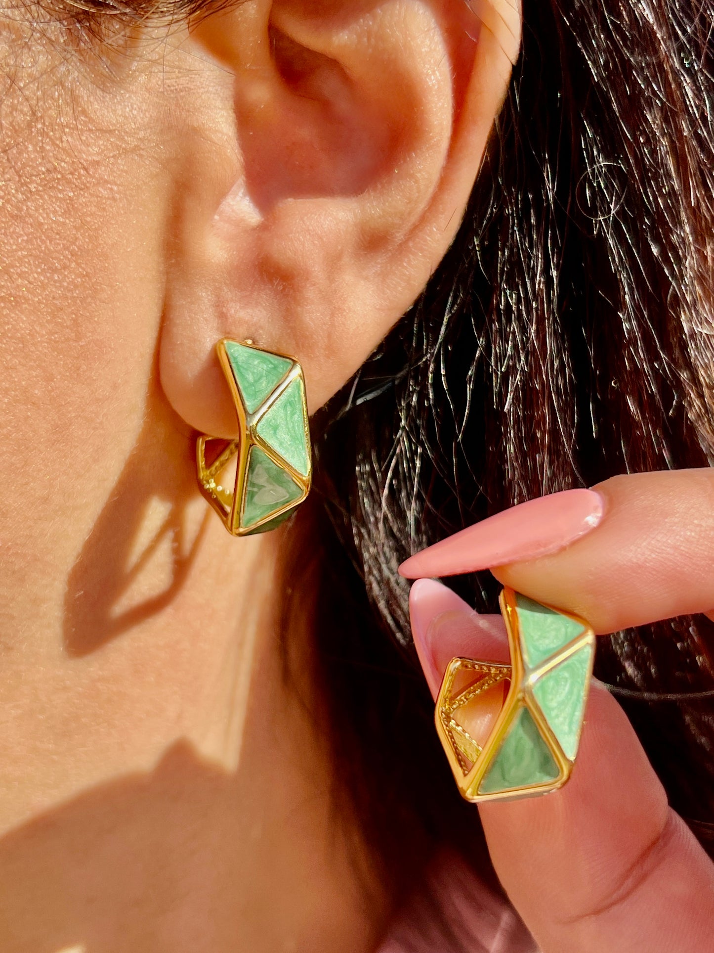 💚✨ Emerald Geo Huggie Earrings ✨💚