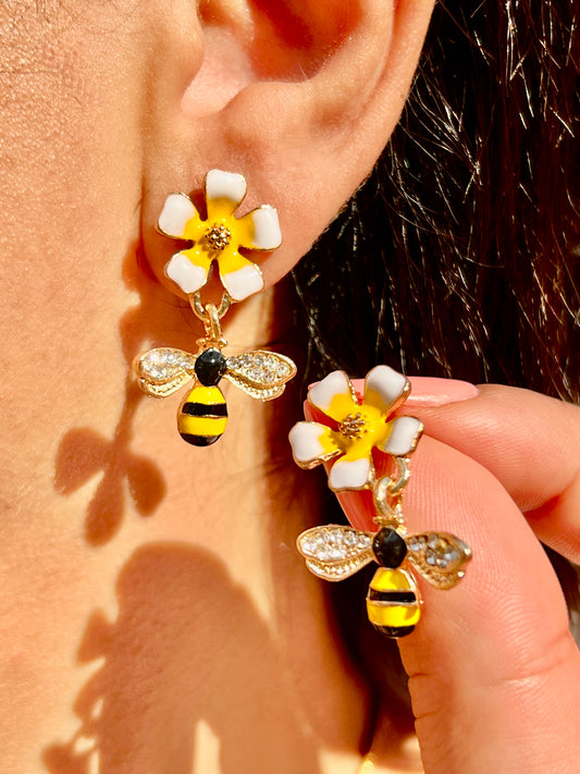 🌼 Honey Bloom Bee Earrings 🌼
