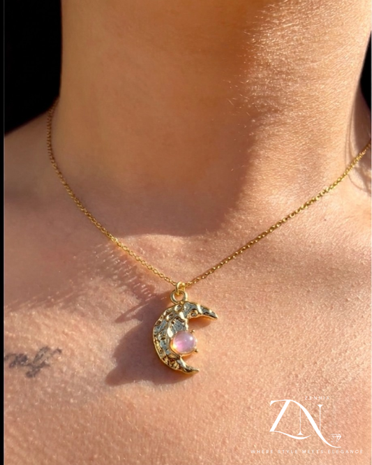 Luna Pearl Necklace