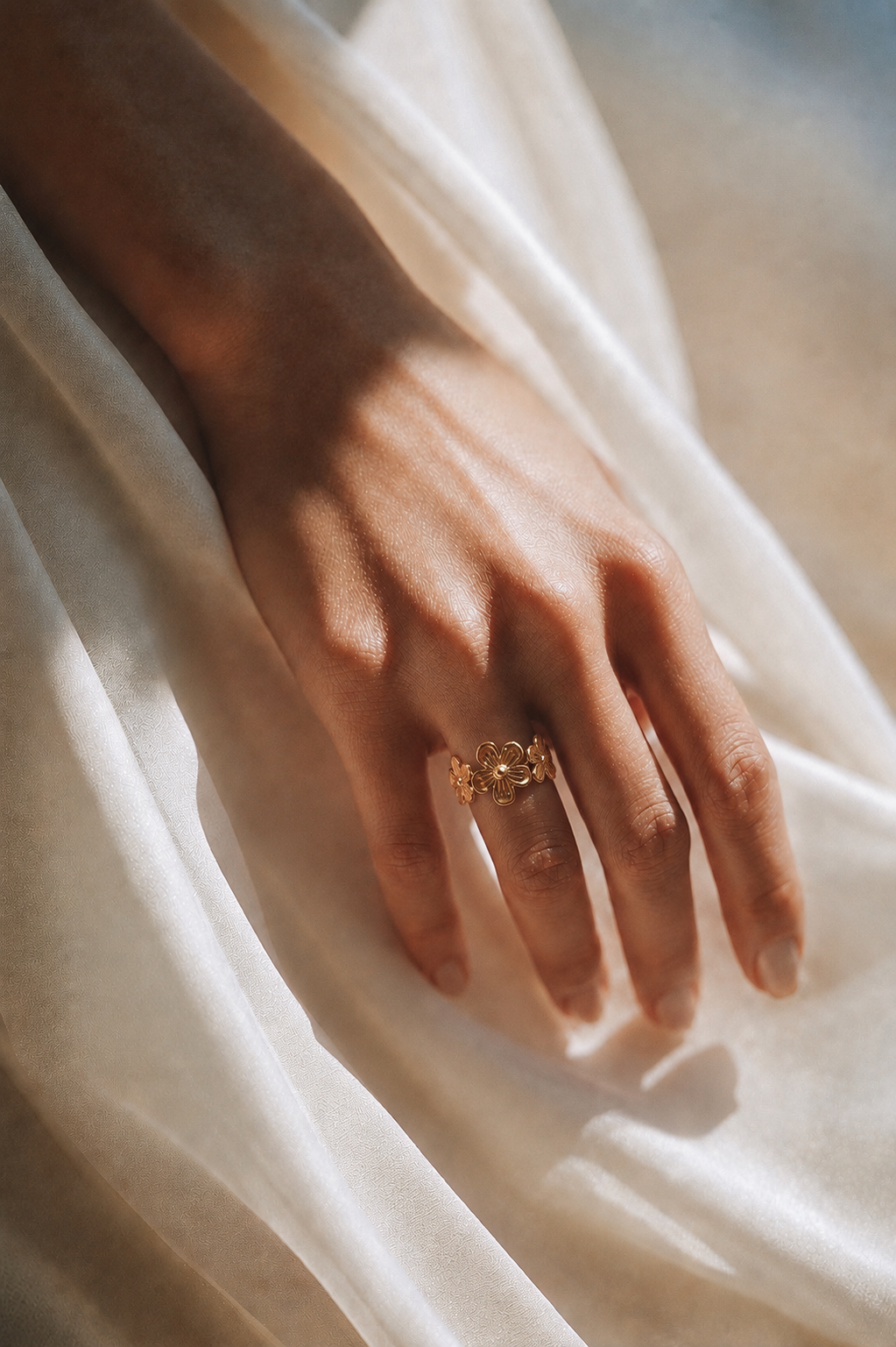 Blossom band ring