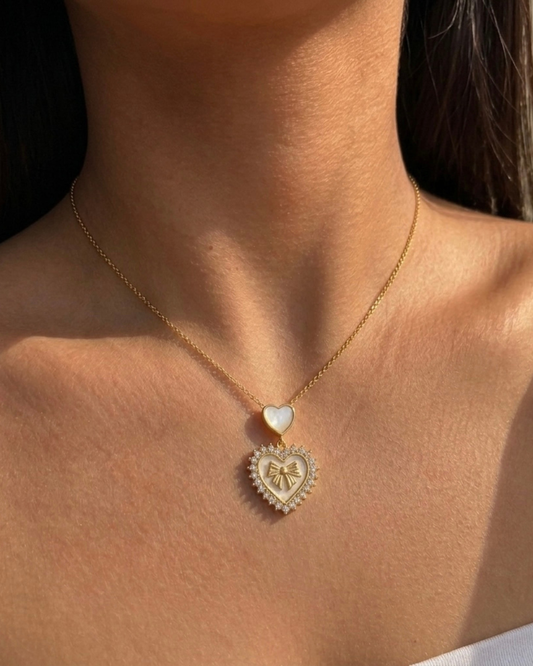Pearl framed heart Necklace