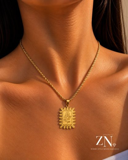 Rosa Regale Necklace